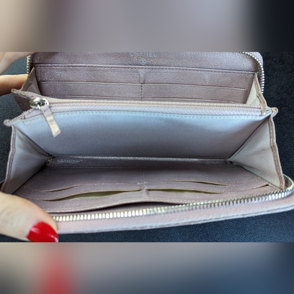 CHANEL Light Pink Metallic Zip Wallet - Picture 5 of 13
